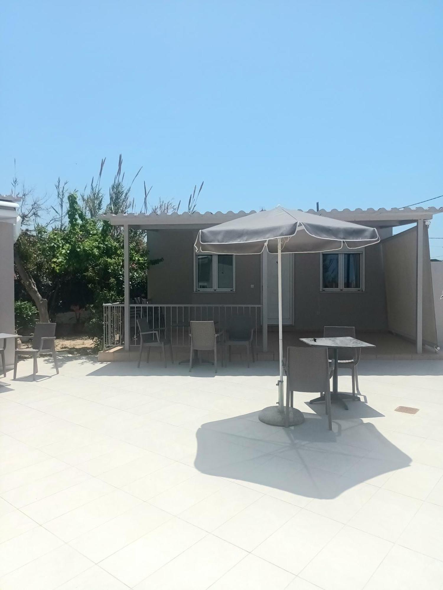 Cathrin Beach Apartments Stavrós Buitenkant foto